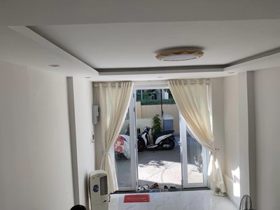 Cho thuê pjongf khép kín chính chủ t2 2297