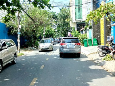 Cho thuê pjongf khép kín chính chủ t2 2329