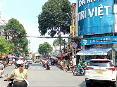 Cho thuê pjongf khép kín chính chủ t2 2330