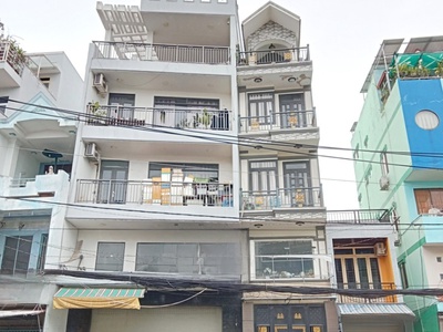 Cho thuê pjongf khép kín chính chủ t2 2603