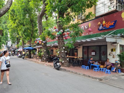 Cho thuê pjongf khép kín chính chủ t2 2427