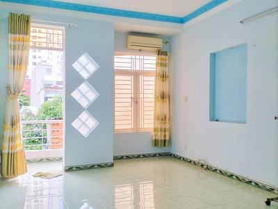 Cho thuê pjongf khép kín chính chủ t2 3032
