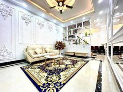 Cho thuê pjongf khép kín chính chủ t2 2995