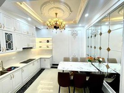 Cho thuê pjongf khép kín chính chủ t2 2998