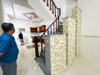 Cho thuê pjongf khép kín chính chủ t2 2836