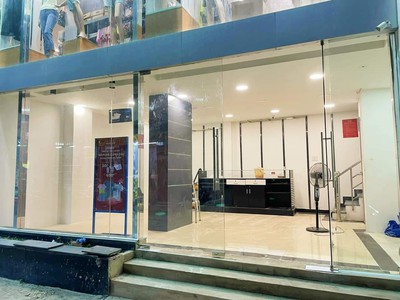 Cho thuê pjongf khép kín chính chủ t2 2356