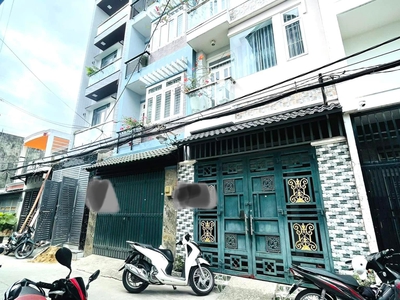 Cho thuê pjongf khép kín chính chủ t2 2829