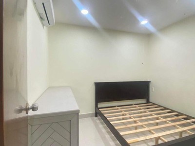 Cho thuê pjongf khép kín chính chủ t2 2856