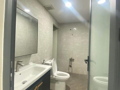 Cho thuê pjongf khép kín chính chủ t2 2858