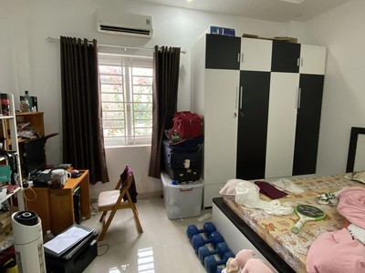 Cho thuê pjongf khép kín chính chủ t2 3044