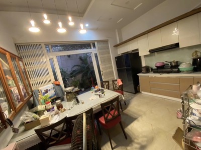 Cho thuê pjongf khép kín chính chủ t2 3042
