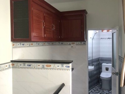 Cho thuê pjongf khép kín chính chủ t2 2932