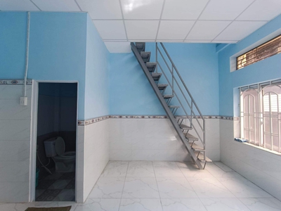 Cho thuê pjongf khép kín chính chủ t2 2392