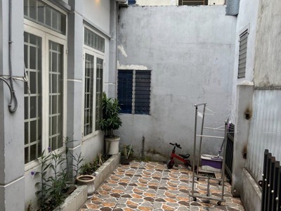 Cho thuê pjongf khép kín chính chủ t2 2383