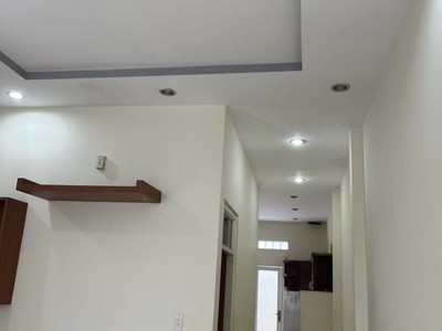 Cho thuê pjongf khép kín chính chủ t2 2377