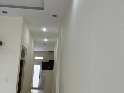 Cho thuê pjongf khép kín chính chủ t2 2382