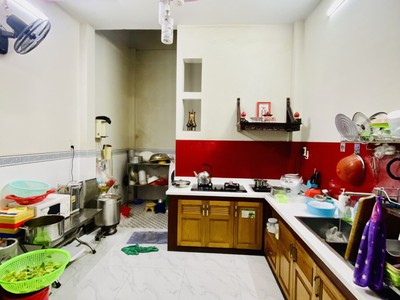 Cho thuê pjongf khép kín chính chủ t2 2683