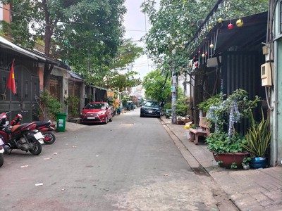 Cho thuê pjongf khép kín chính chủ t2 2933