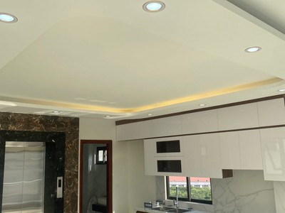Cho thuê pjongf khép kín chính chủ t2 2399