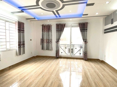 Cho thuê pjongf khép kín chính chủ t2 2783