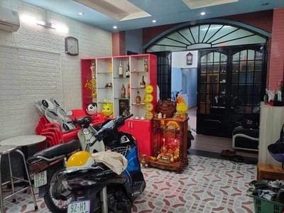 Cho thuê pjongf khép kín chính chủ t2 2326