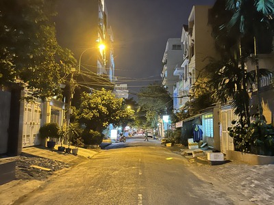 Cho thuê pjongf khép kín chính chủ t2 2668