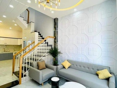 Cho thuê pjongf khép kín chính chủ t2 2749