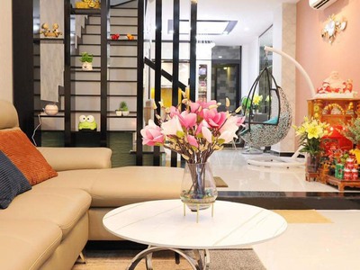 Cho thuê pjongf khép kín chính chủ t2 2780