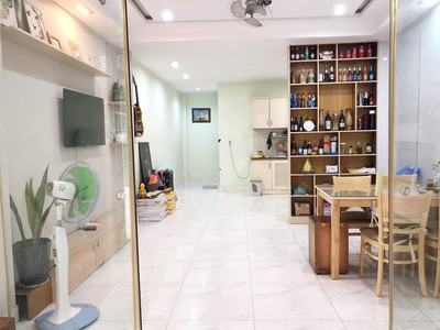 Cho thuê pjongf khép kín chính chủ t2 2774