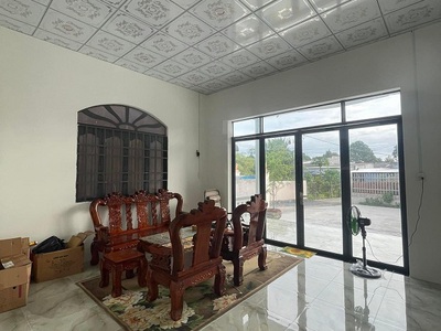 Cho thuê pjongf khép kín chính chủ t2 2421