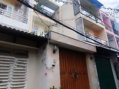 Cho thuê pjongf khép kín chính chủ t2 2772