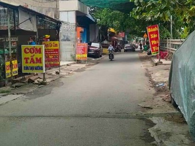 Cho thuê pjongf khép kín chính chủ t2 2700