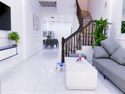 Cho thuê pjongf khép kín chính chủ t2 3023