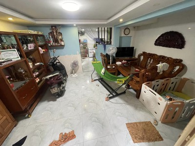 Cho thuê pjongf khép kín chính chủ t2 3646