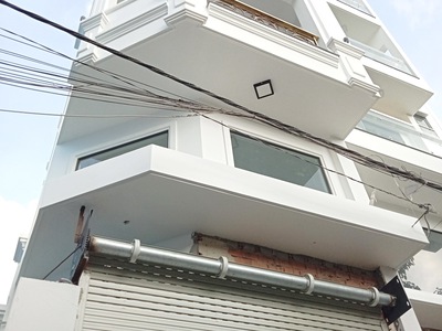 Cho thuê pjongf khép kín chính chủ t2 3636