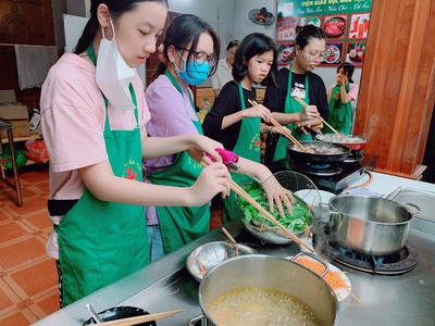 Cho thuê pjongf khép kín chính chủ t2 3256