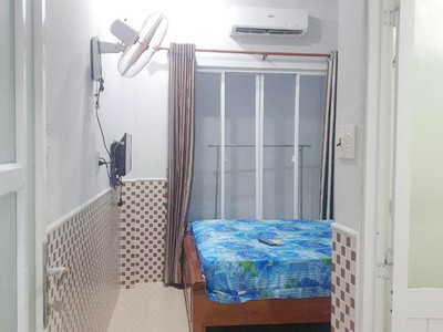 Cho thuê pjongf khép kín chính chủ t2 3627