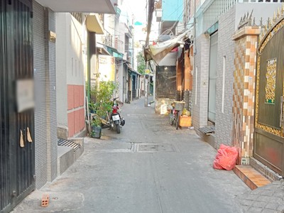 Cho thuê pjongf khép kín chính chủ t2 3632
