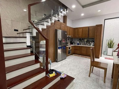 Cho thuê pjongf khép kín chính chủ t2 3283