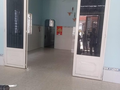 Cho thuê pjongf khép kín chính chủ t2 3250