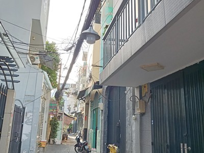 Cho thuê pjongf khép kín chính chủ t2 3633