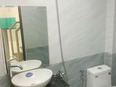 Cho thuê pjongf khép kín chính chủ t2 3626
