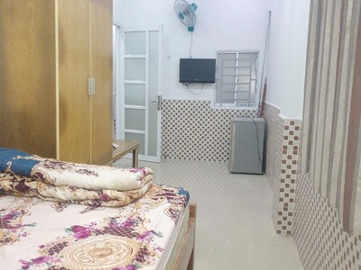 Cho thuê pjongf khép kín chính chủ t2 3629