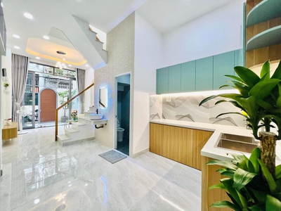 Cho thuê pjongf khép kín chính chủ t2 3107