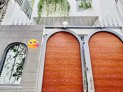 Cho thuê pjongf khép kín chính chủ t2 3106