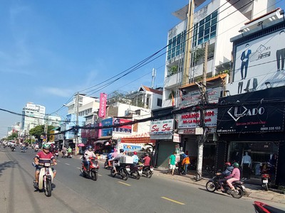 Cho thuê pjongf khép kín chính chủ t2 3758