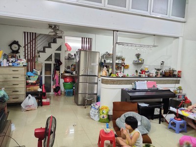 Cho thuê pjongf khép kín chính chủ t2 3542