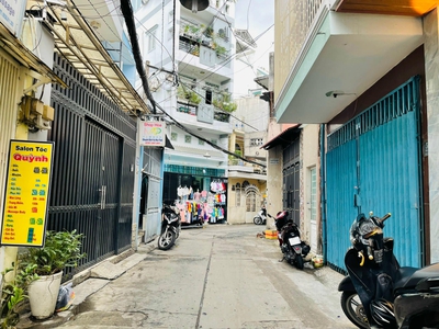 Cho thuê pjongf khép kín chính chủ t2 3753