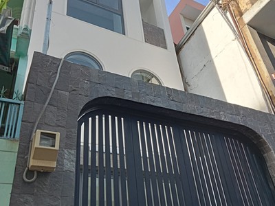 Cho thuê pjongf khép kín chính chủ t2 3613