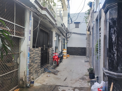 Cho thuê pjongf khép kín chính chủ t2 3338